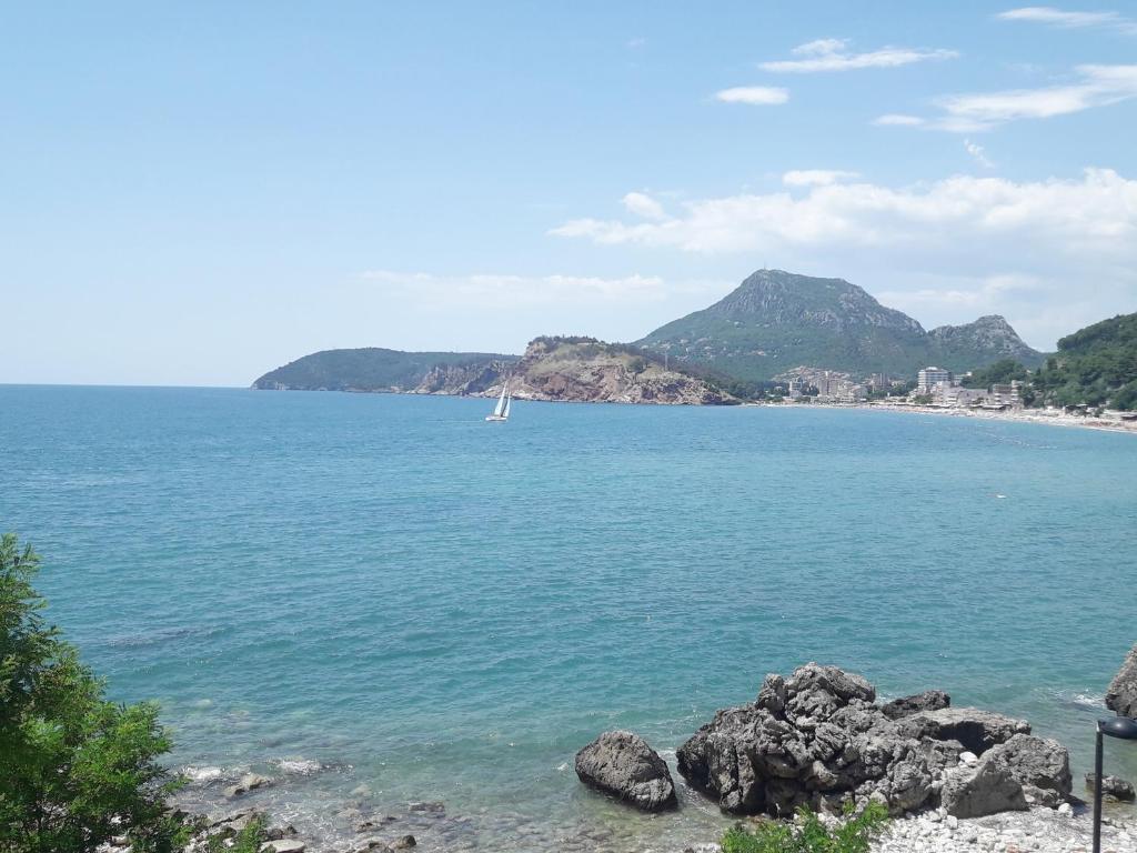 Сутоморе: Two Palms Apartment