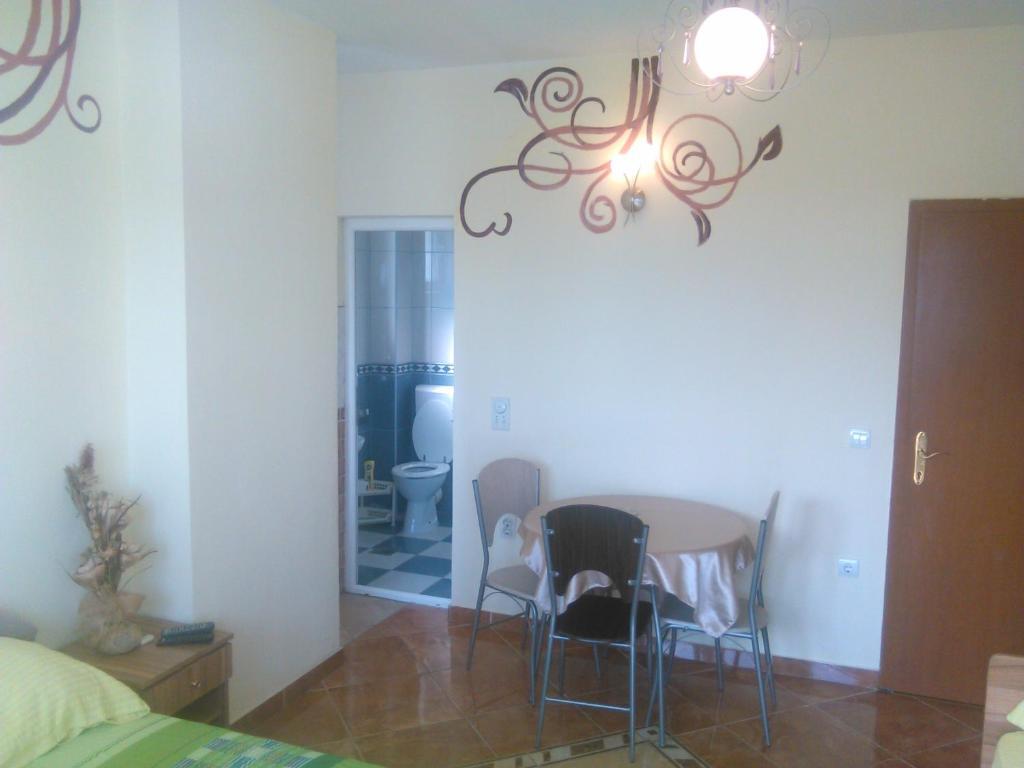 carousel image 3