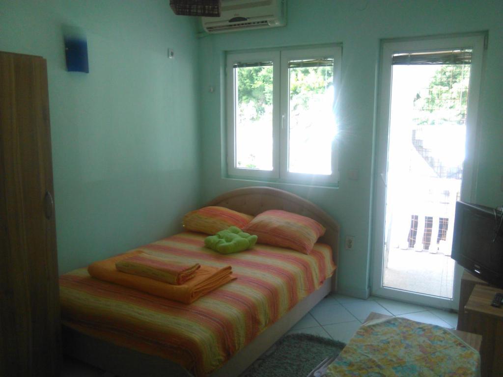 Сутоморе: Apartmani Pikula