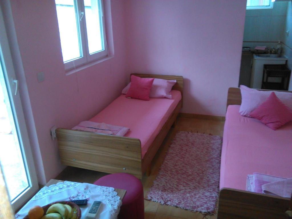 Сутоморе: Apartmani Pikula
