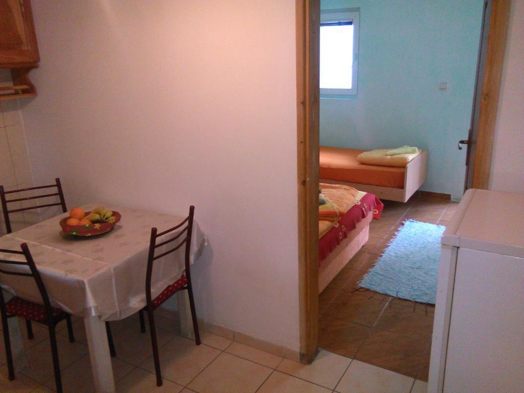 Сутоморе: Apartmani Pikula