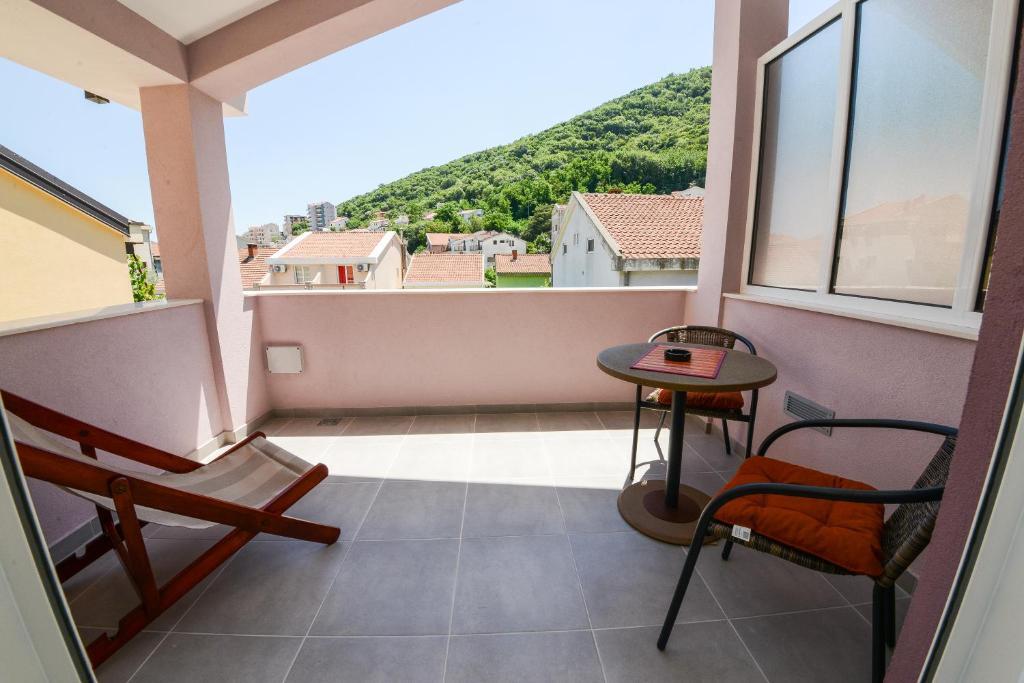 Будва: Apartmani Raskovic