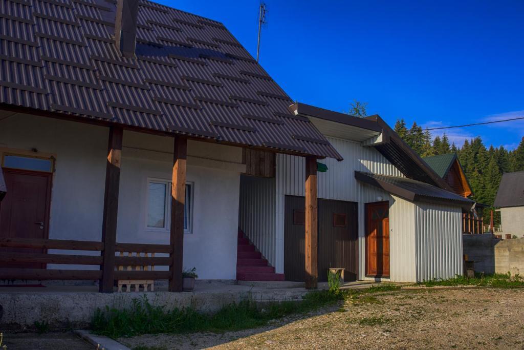 Жабляк: Guest house Jezera
