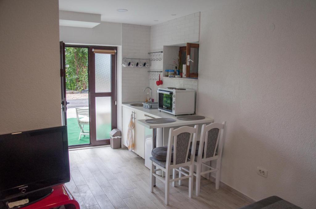 Херцег-Нови: Vuksanovic Apartment