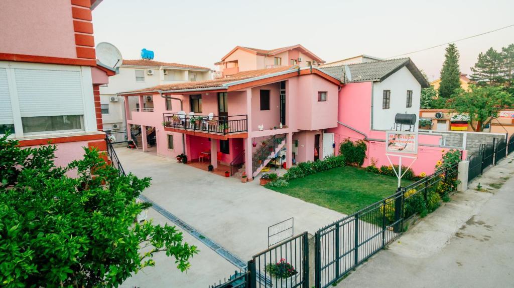 Ульцинь: MC Apartments