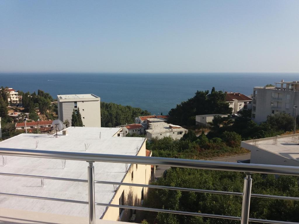 Ульцинь: Apartments Eki