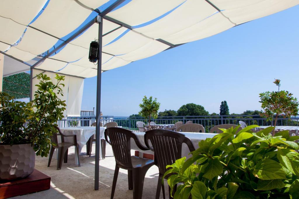 Ульцинь: Apartments Feniks