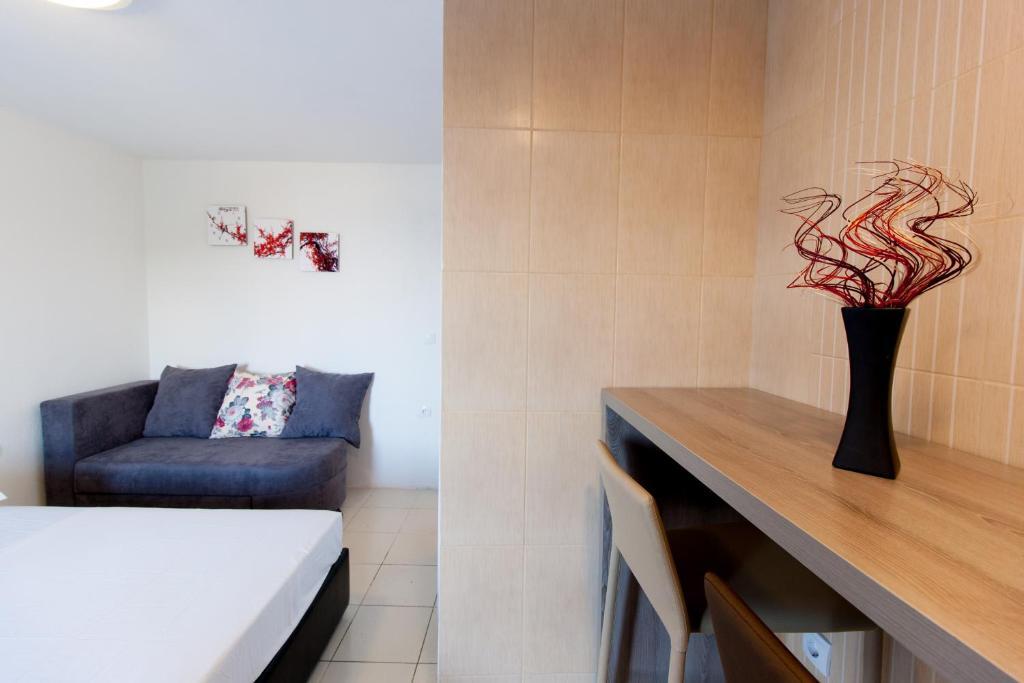 Ульцинь: Apartments Feniks