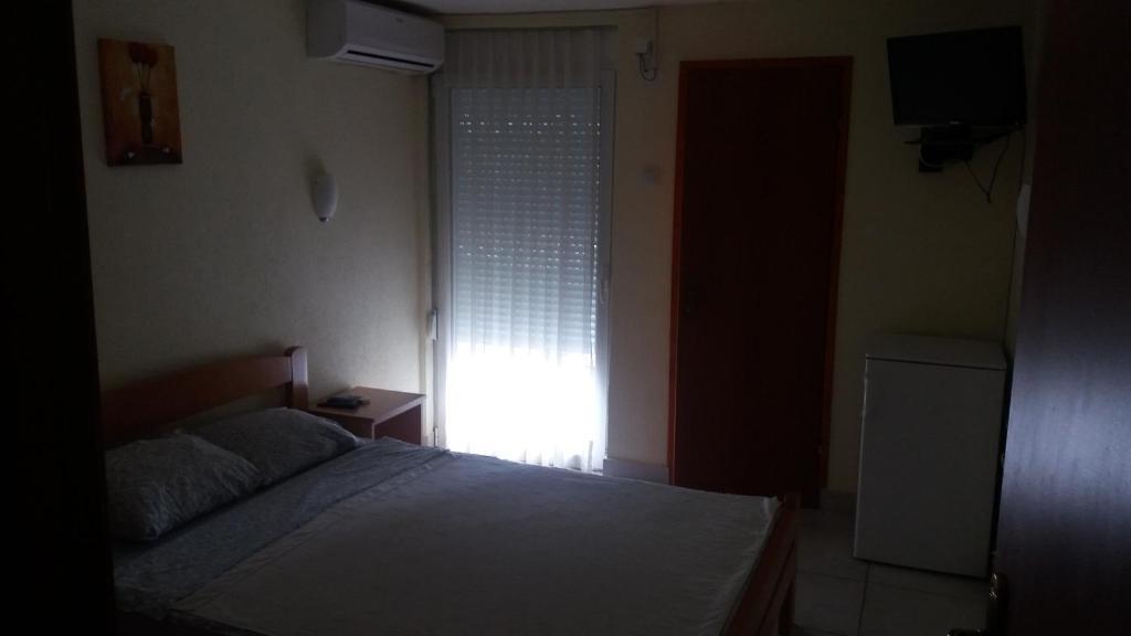 Сутоморе: Apartments Villa Dadora
