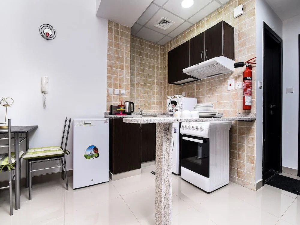 Дубай: OYO 144 Home Studio Sheikh Zayed View Apartments Marina