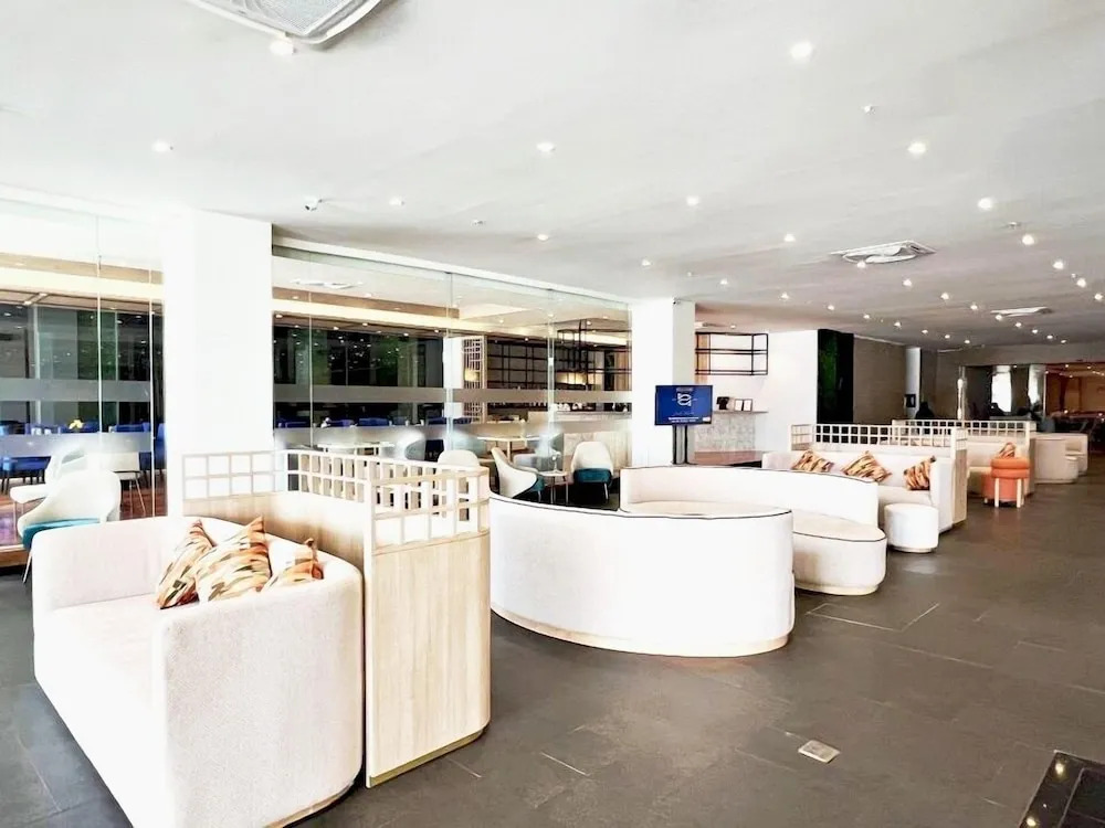 Банг Пхли: The Srivaree Airport Hotel