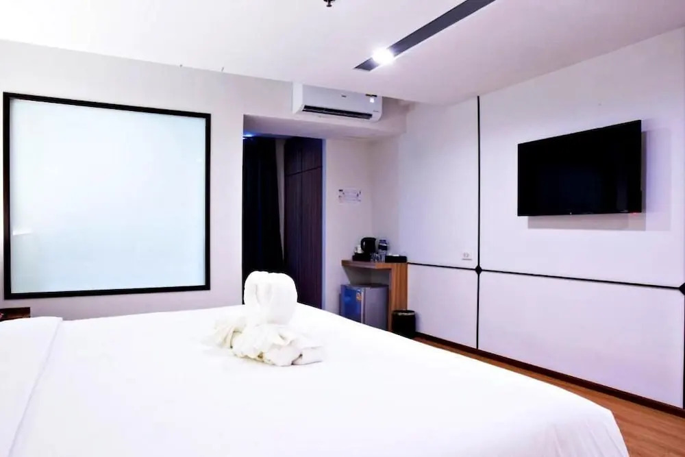 Банг Пхли: The Srivaree Airport Hotel