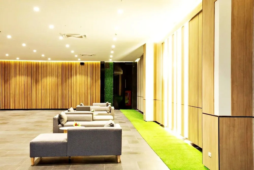 Банг Пхли: The Srivaree Airport Hotel