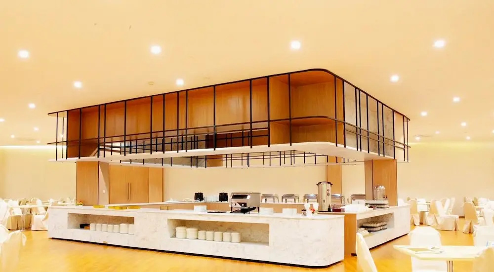 Банг Пхли: The Srivaree Airport Hotel