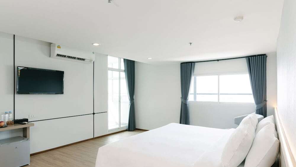 Банг Пхли: The Srivaree Airport Hotel