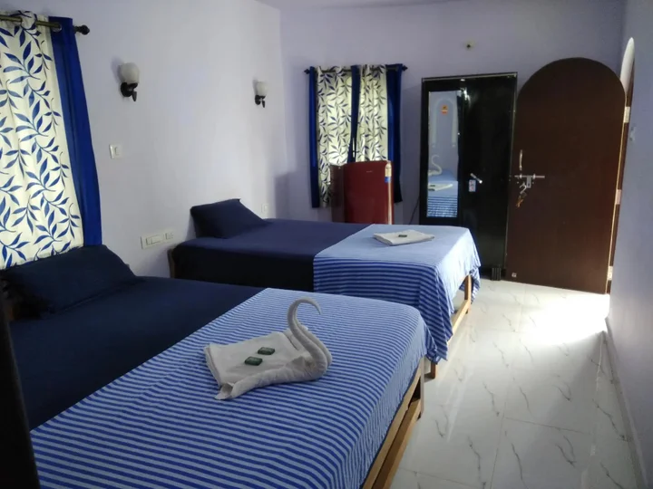 Арамбол: Swati Hotel