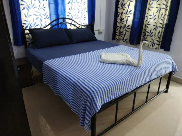 Арамбол: Swati Hotel