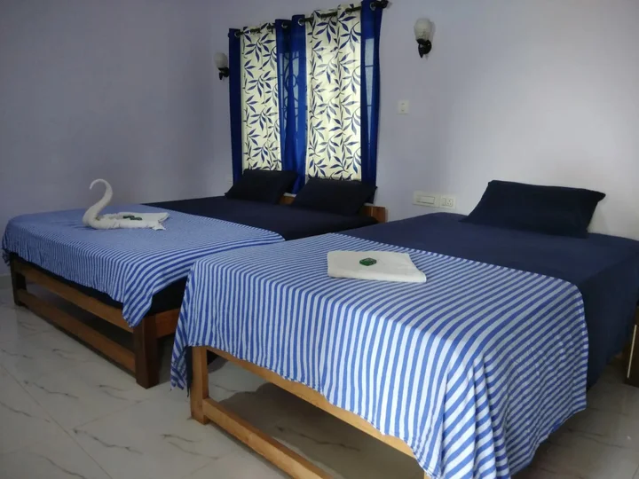 Арамбол: Swati Hotel