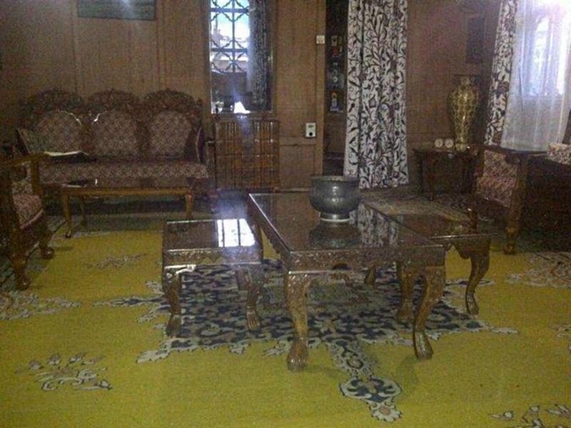 Шринагар: Billoo Palace Houseboat