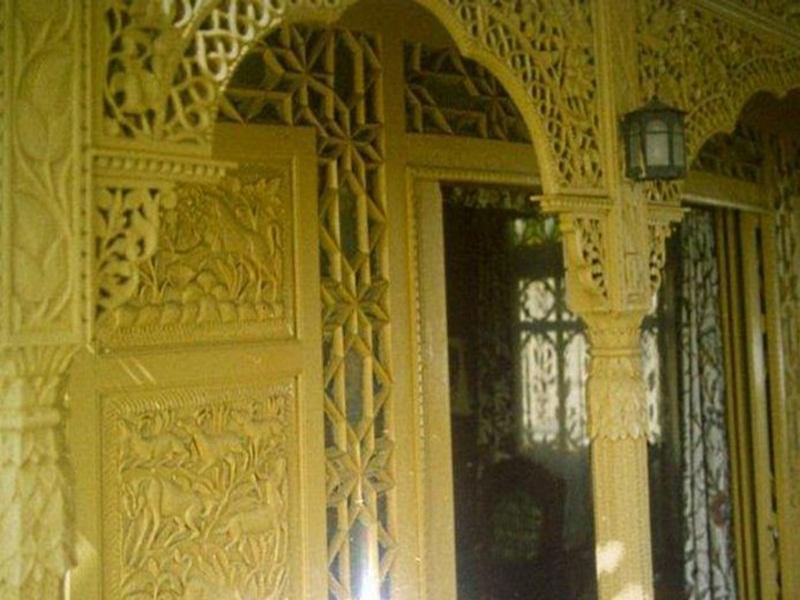 Шринагар: Billoo Palace Houseboat