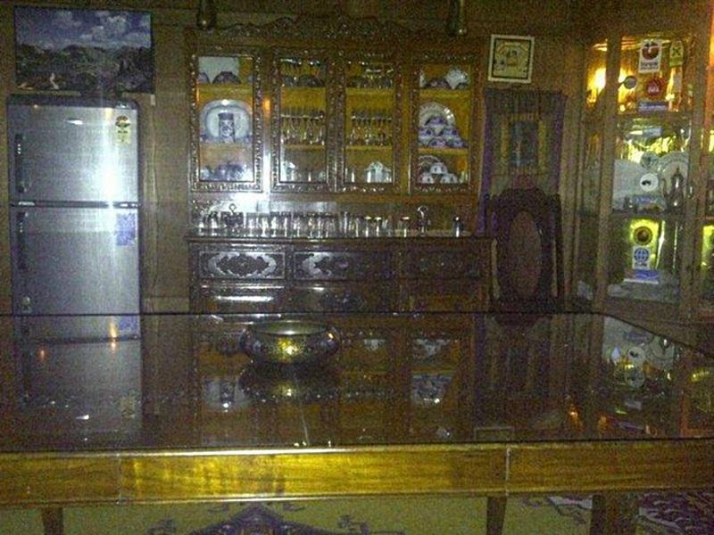 Шринагар: Billoo Palace Houseboat