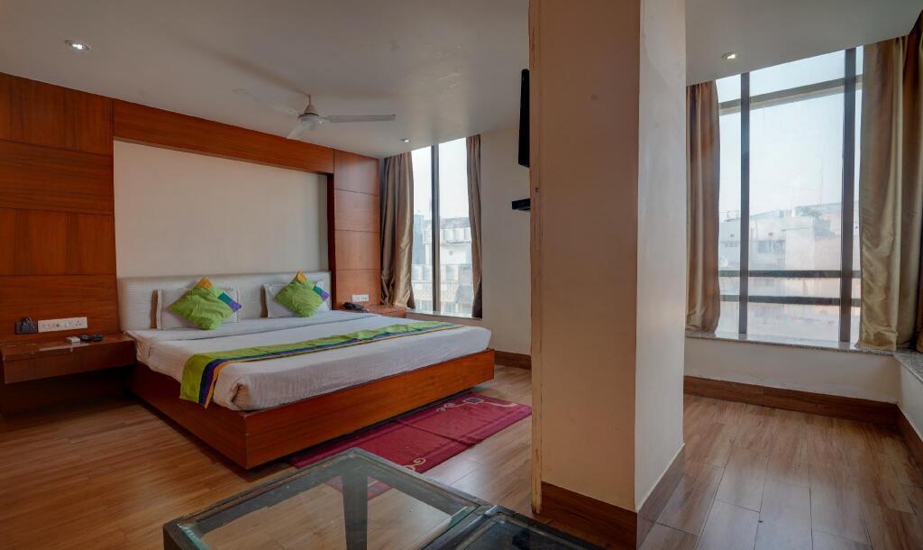 carousel image 1