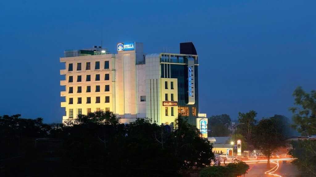 Батхинда: Clarion Inn Stella