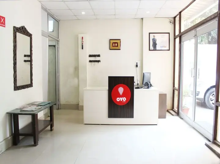 Дехрадун: Capital O 3695 Hotel Daichi