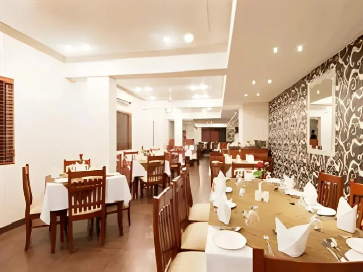 Агра: Hotel Deviram Palace