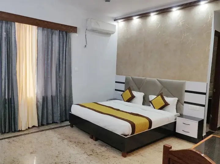 Гуруграм: Sai Village Manesar