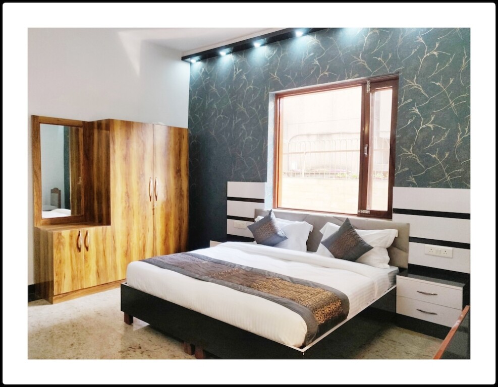 Гуруграм: Sai Village Manesar