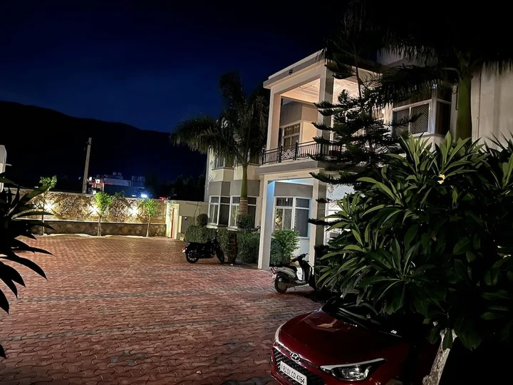 Пушкар: Pushkar Regency Resort
