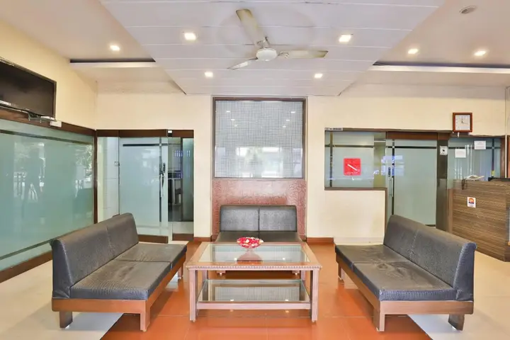 Вадодара: OYO 3444 Hotel Sunrise
