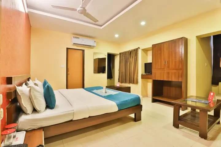 Вадодара: OYO 3444 Hotel Sunrise