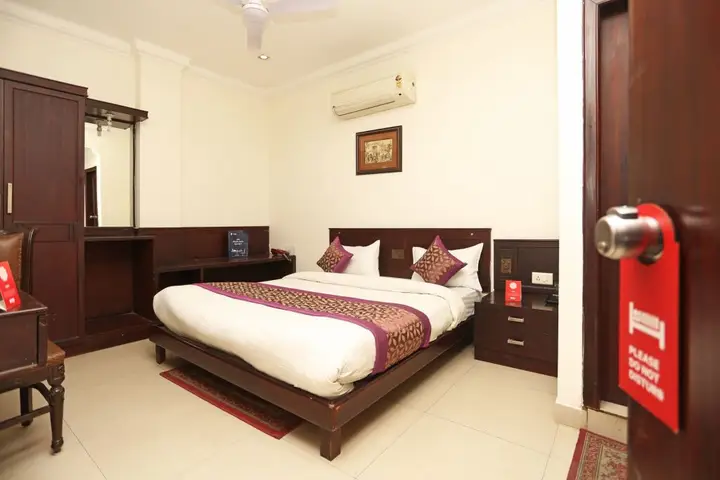 carousel image 4