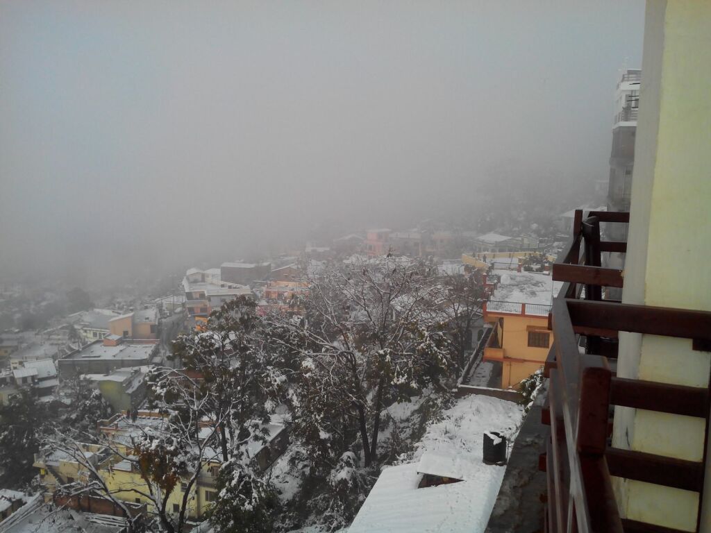 Сукха: Отель Shivalik Best Himalaya View In Almora
