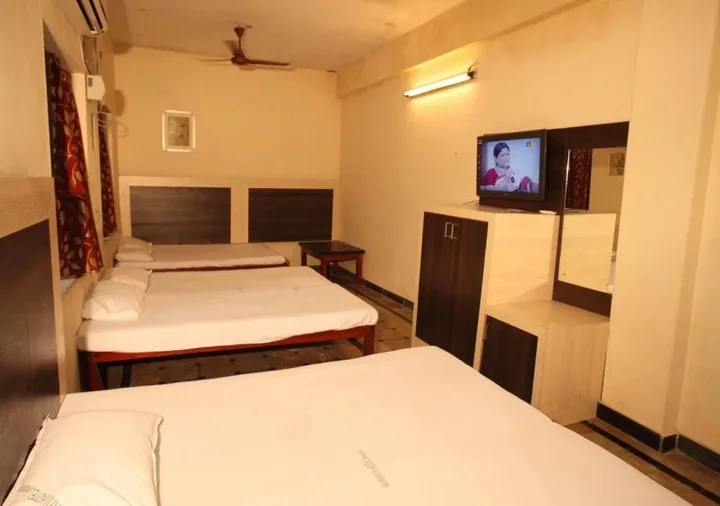Тируваннамалай: Ammayii Hotel Resorts