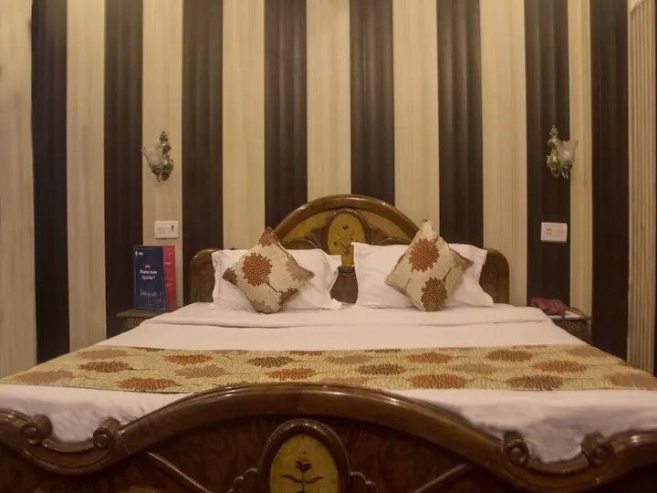 Амритсар: Hotel Golden Woods by OYO Rooms
