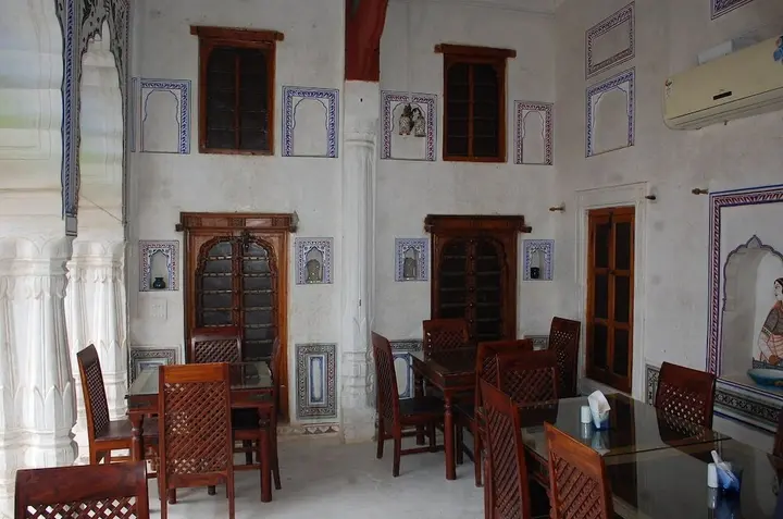 Сикар: Hotel Ramgarh Fresco