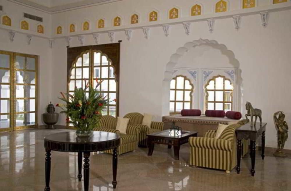 Навалгарх: Udai Vilas Palace Mandawa