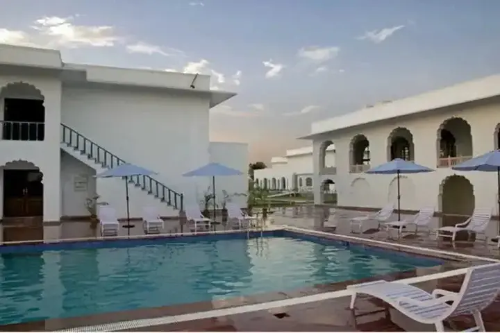 Навалгарх: Udai Vilas Palace Mandawa