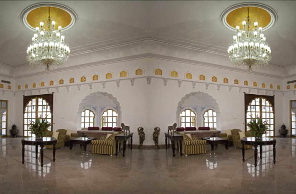 Навалгарх: Udai Vilas Palace Mandawa