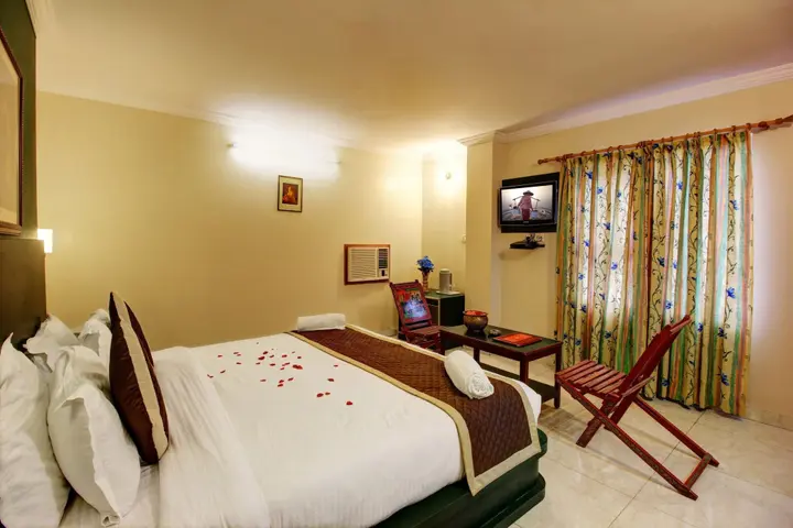 Джайпур: Hotel Jaisingh Palace