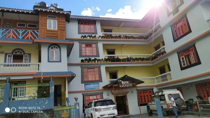 Лачунг: Delight Royal Lachung
