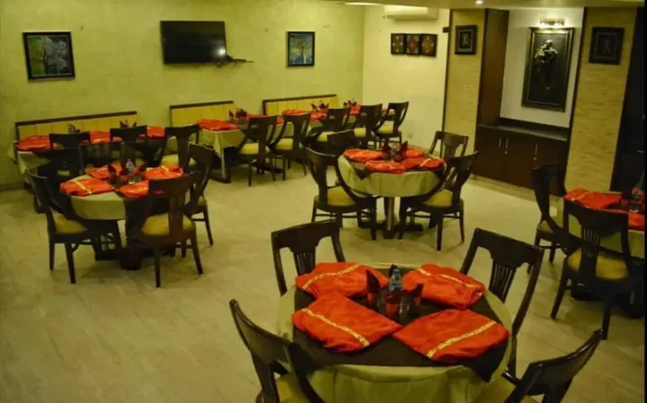 Райпур: Hotel Aditya