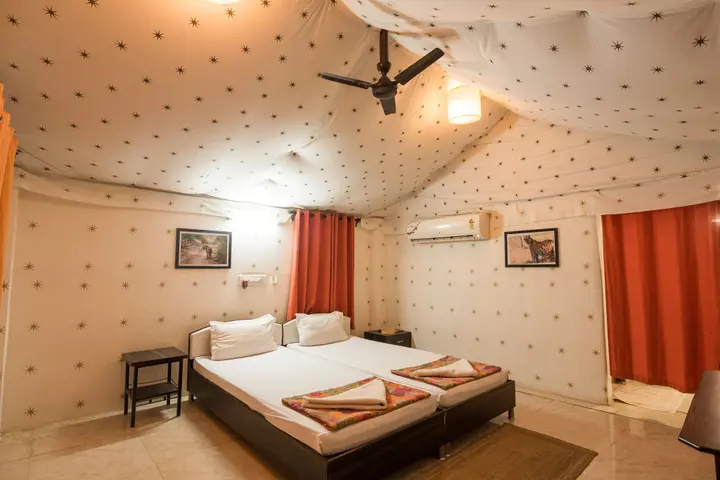 Бхамдели: Camp Serai Tiger Tadoba