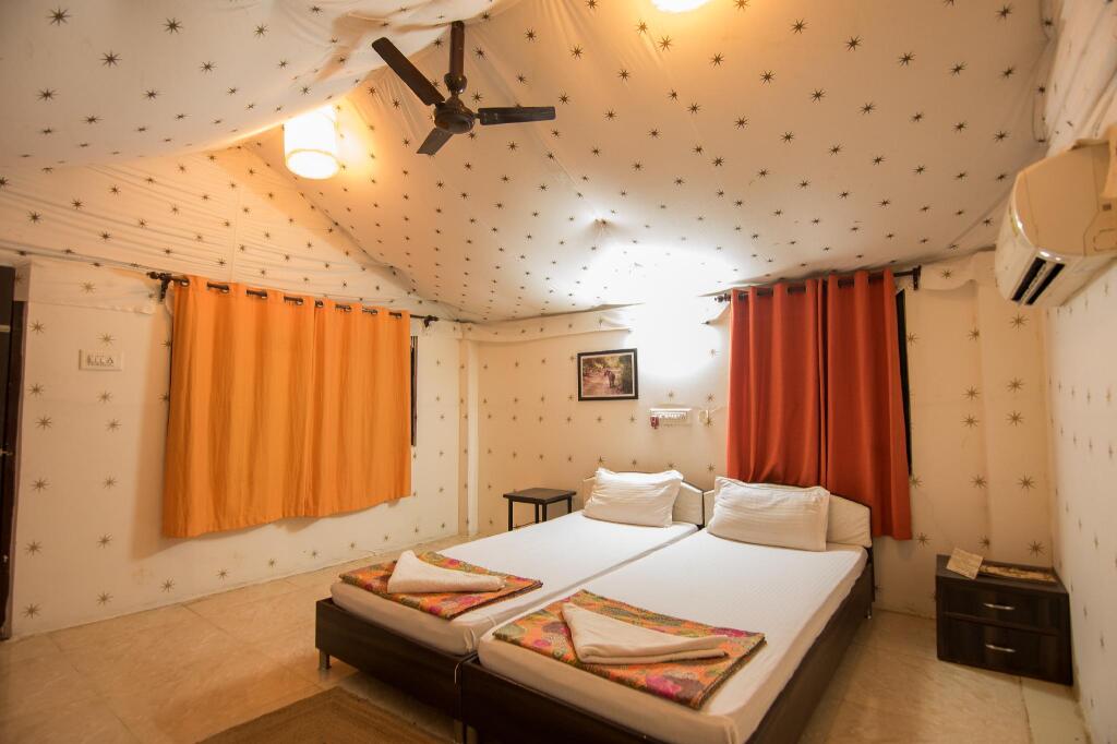Бхамдели: Camp Serai Tiger Tadoba