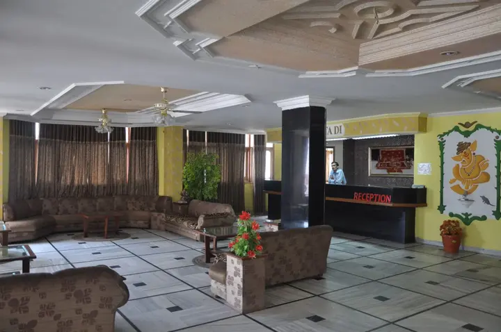 Катра: Hotel Bhawani International
