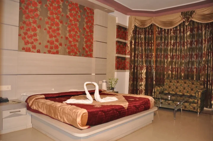 Катра: Hotel Bhawani International