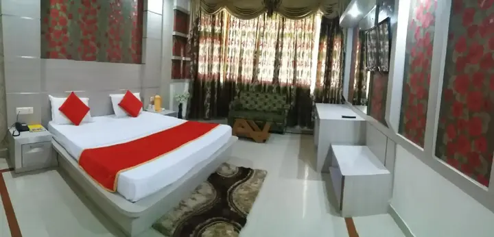 Катра: Hotel Bhawani International